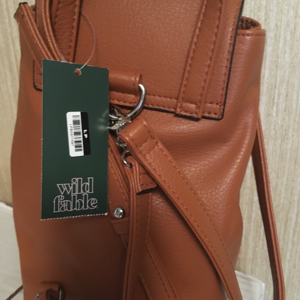 NWT WILD FABLE BACKPACK PURSE W/FRINGE Cognac/Gold - Picture 4 of 8